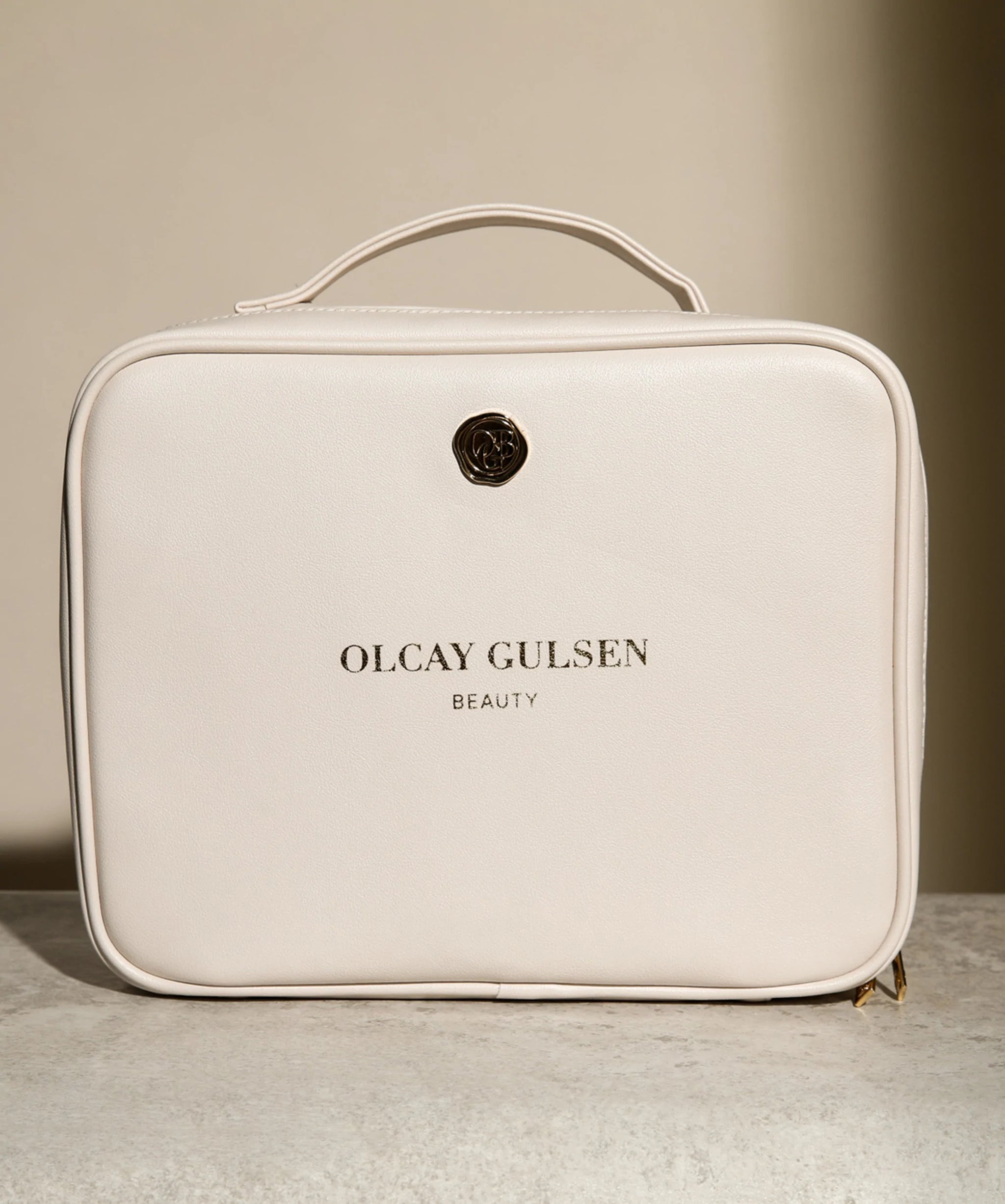 Olcay Gulsen Beauty | Makeup case – Glow Institute